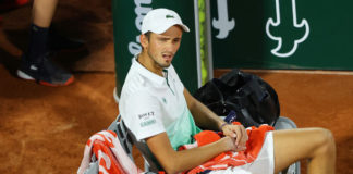‘Mad-vedev’ continues poor Roland Garros run