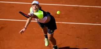 Shapovalov calls for Hawk-Eye after heartbreaking defeat