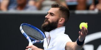 Benoit Paire in bizarre act before losing at US Open