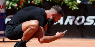 Benoit Paire stoops lower at Rome Masters