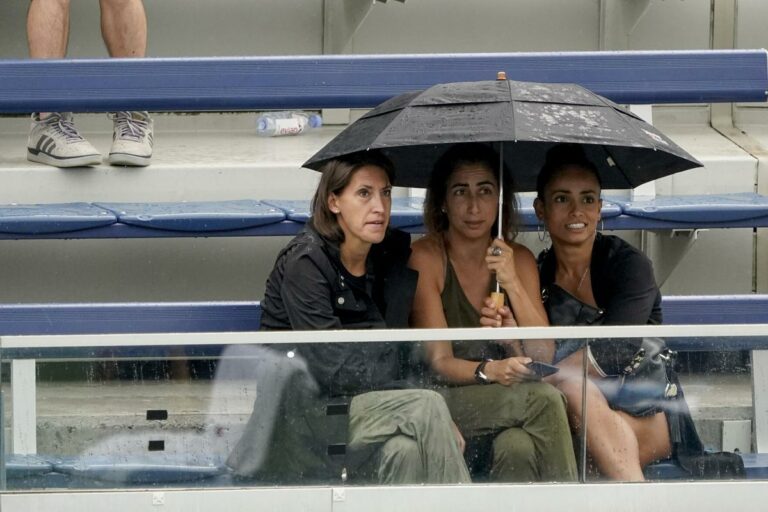 Rain pours in through roof, disrupts US Open play