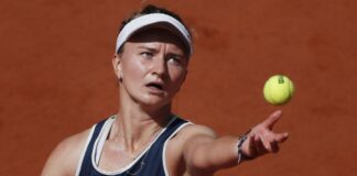 Old tricks: Barbora Krejcikova flouts bathroom break rule