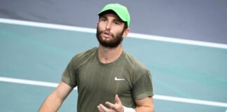 Corentin Moutet disqualified from Adelaide event