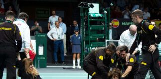 Davis Cup: Protesters interrupt Croatia-Spain clash