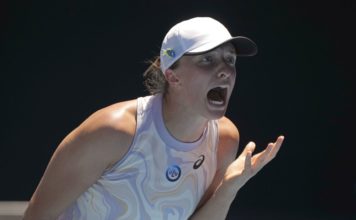 Iga Swiatek crashes out of Australian Open